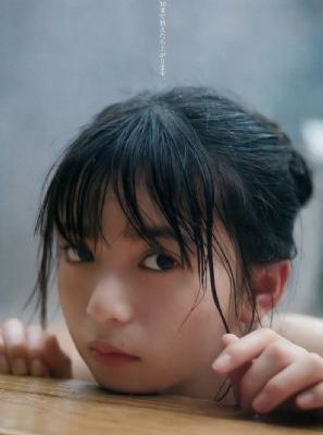 超碰偷拍女厕国产最新_720完整视频观看